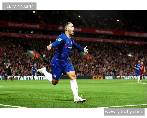 年轻足球明星为何选择如此早退役背后的原因与影响分析