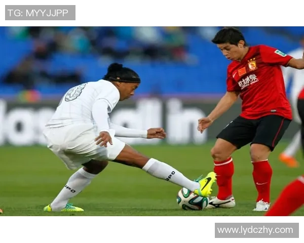 足球明星幽默大碰撞趣味访谈节目带你笑翻全场 足球明星幽默大碰撞趣味访谈节目带你笑翻全场