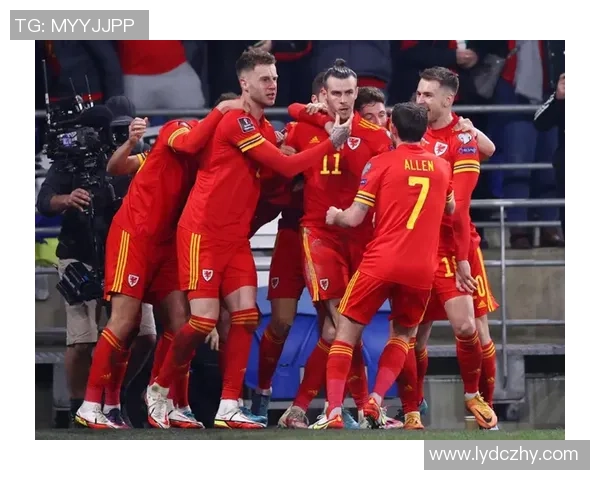 足球明星齐聚庆祝国庆展现爱国情怀与团结精神